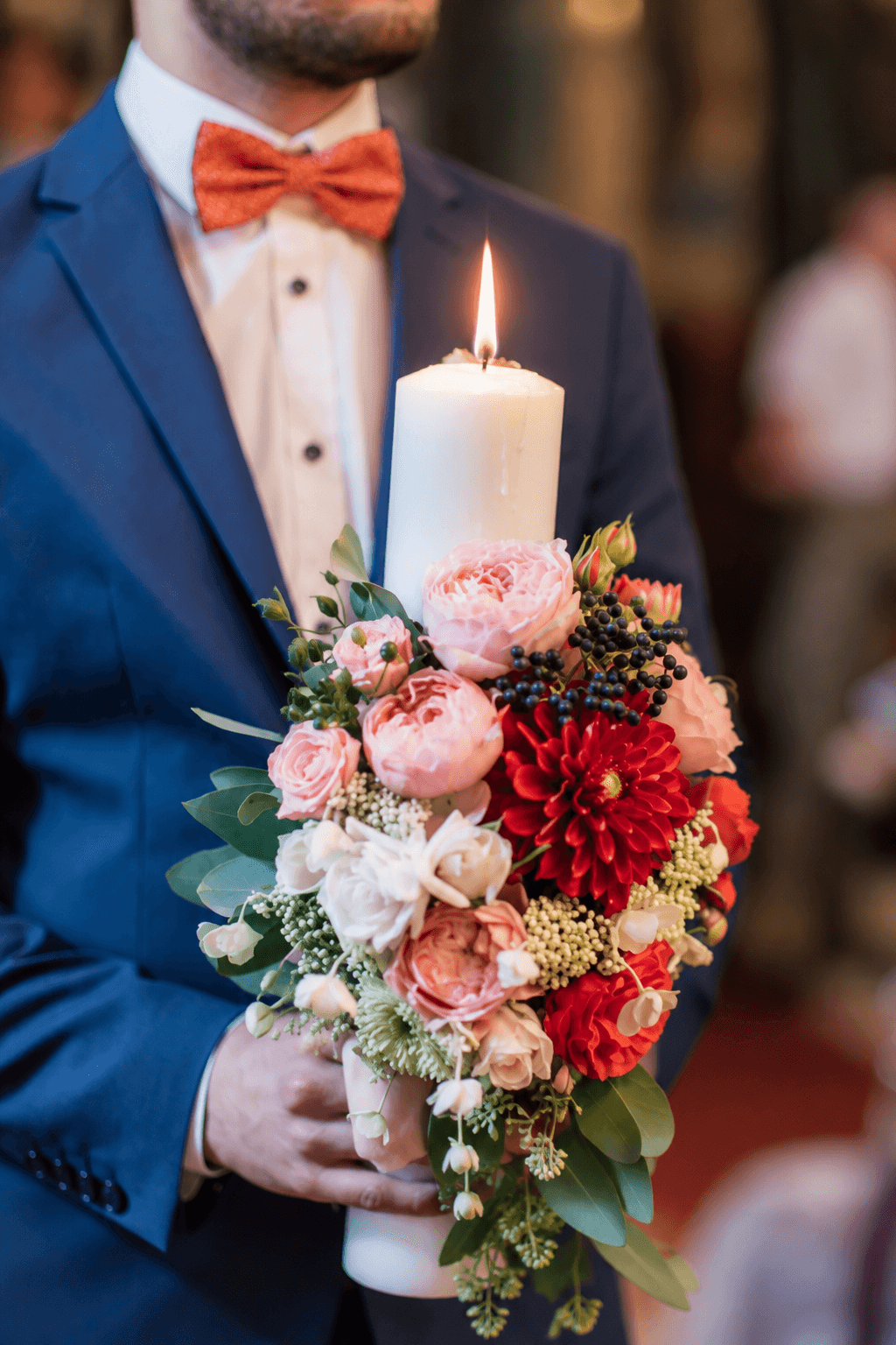 Decor floral — Nuntă în tonuri de burgundy, roz și piersică — flori de toamnă