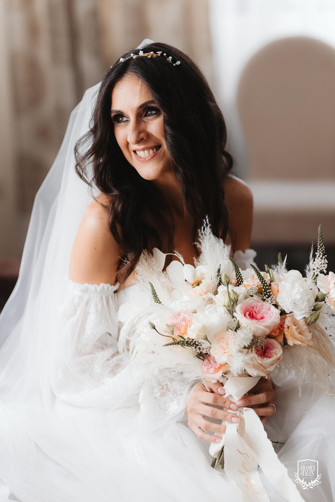 Decor floral — O nuntă de toamnă în tonuri calde — romantism,flori și lumină